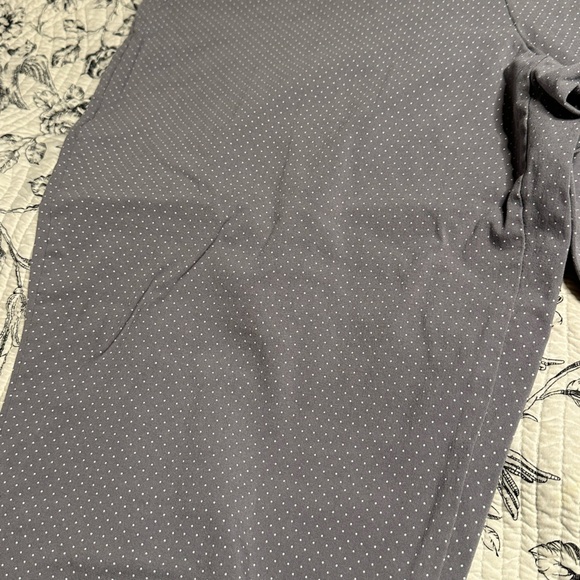 Porophrase plus size capris - Picture 2 of 7